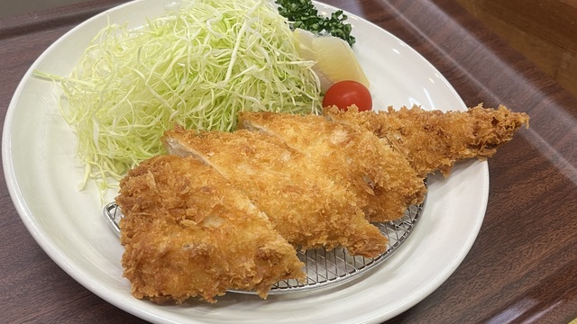 大きなタラかつ定食