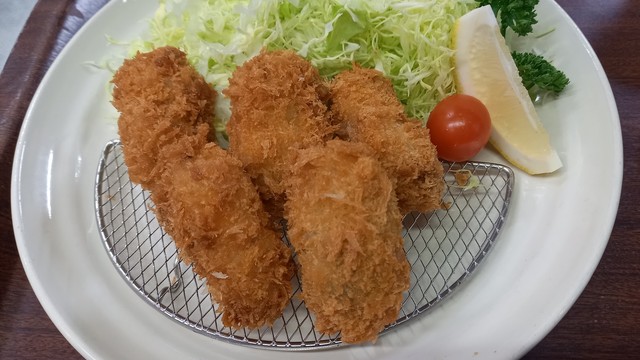 【土・日・祝限定】三陸産牡蠣フライ定食